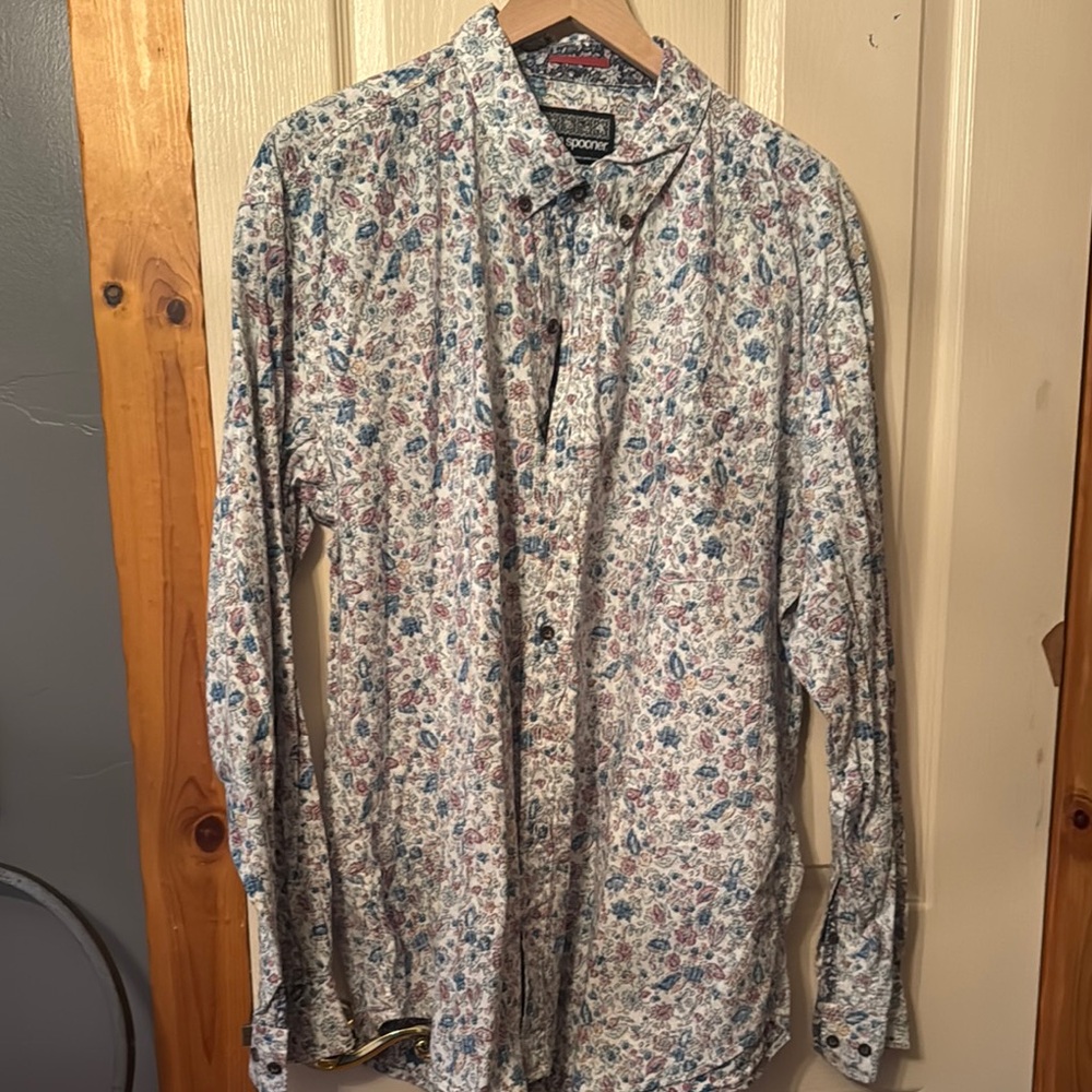 Reyn Spooner White and Blue Casual Button Down Shirt
